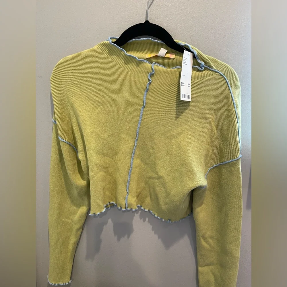 Urban Outfitters green top - Picture 1 of 1